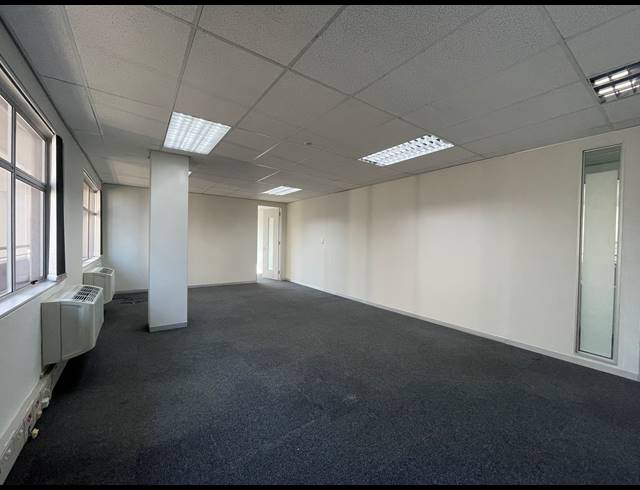91M² OFFICE TO LET IN SANDTON CENTRAL
